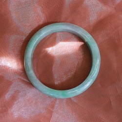 Bracelet en jade