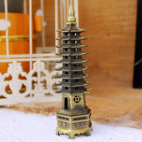 Statuette de temple Boudhiste \"tour de la Pagode\"