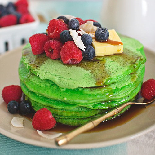 CRÈPES AU PANDAN AVEC SIROP DE GINGEMBRE