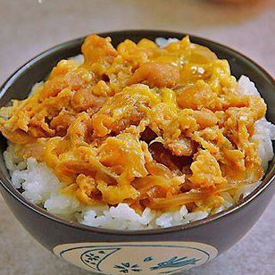 RIZ À LA FAÇON JAPONAISE AU POULET