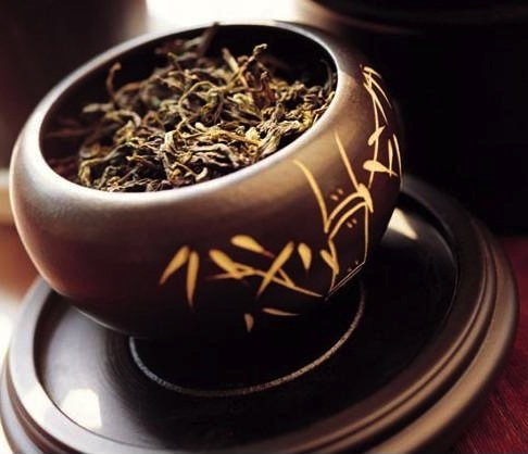 MASQUE DE THÉ PUER (PU-ERH) ANTI-VIEILLISSEMENT