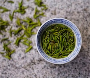 BAIN DE THÉ VERT AMAIGRISSANT