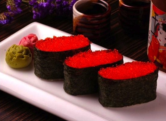 MAKIS AUX OEUFS DE POISSON