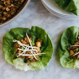 WRAP ASIATIQUE AU POULET ET LAITUE