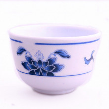 Tasse nénuphar bleu pour thé ou saké