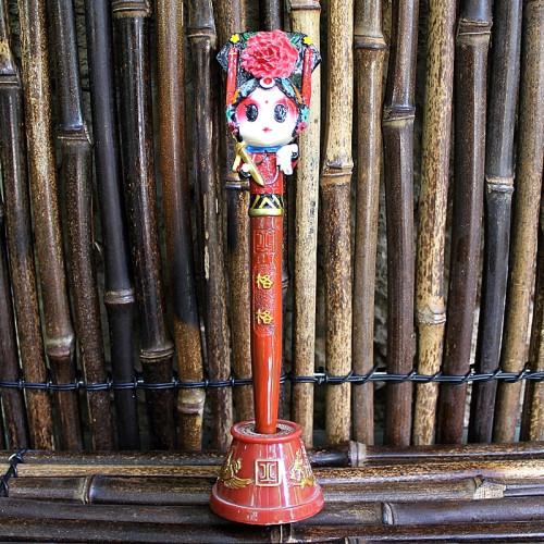Stylo poupée chinoise avec plateforme 